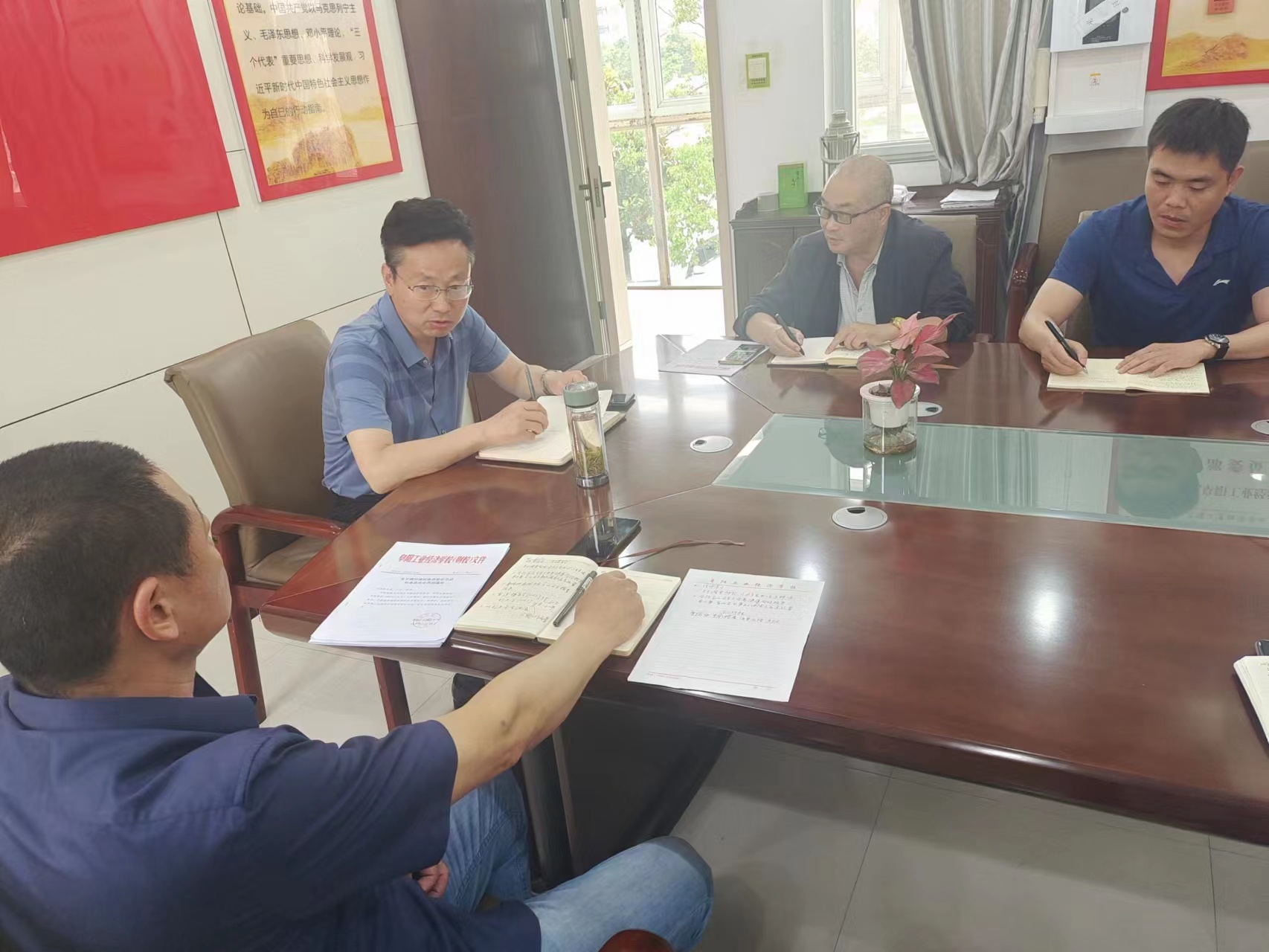 d3bb436eec3f19e2c2af7a6103c4500.jpg d3bb436eec3f19e2c2af7a6103c4500.jpg